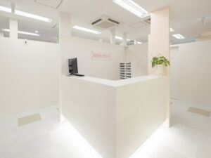 エミナルクリニック 青森院 院内の様子 受付