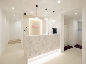 エミナルクリニック 福岡天神院 院内の様子 受付