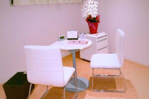 エミナルクリニック 池袋院 院内の様子 カウンセリングルーム