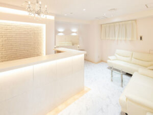 エミナルクリニック 池袋院 院内の様子 受付