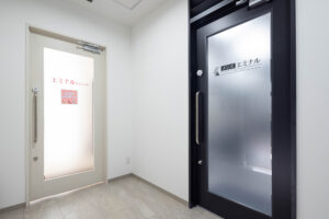 エミナルクリニック 川崎院 院内の様子 エントランス