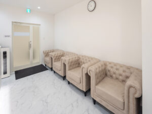 エミナルクリニック 小倉院 院内の様子 待合室