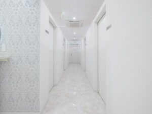 エミナルクリニック 郡山院 院内の様子 廊下