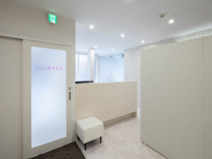 エミナルクリニック 郡山院 院内の様子 受付