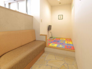 エミナルクリニック 久留米院 院内の様子 待合室