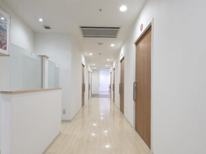 エミナルクリニック 久留米院 院内の様子 廊下