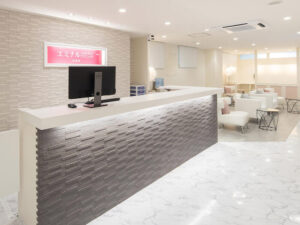 エミナルクリニック 京都院 院内の様子 受付