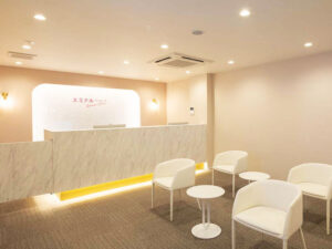 エミナルクリニック 松山院 院内の様子 受付