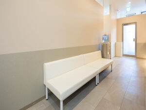 エミナルクリニック 水戸院 院内の様子 待合室
