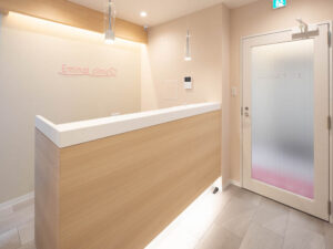 エミナルクリニック 長崎院 院内の様子 受付