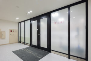 エミナルクリニック 大宮院 院内の様子 エントランス