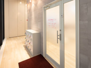 エミナルクリニック 心斎橋院 院内の様子 エントランス