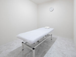 エミナルクリニック 立川院 院内の様子 施術室