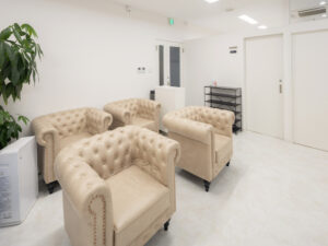 エミナルクリニック 宇都宮院 院内の様子 待合室