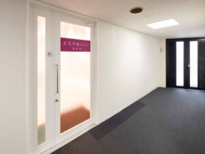 エミナルクリニック 横浜院 院内の様子 エントランス