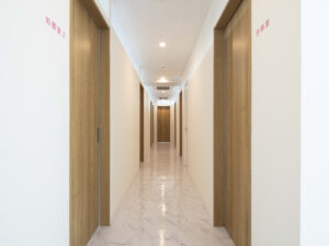 エミナルクリニック 横浜院 院内の様子 廊下