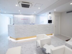 エミナルクリニック 横浜院 院内の様子 受付