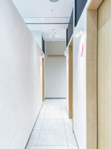 フレイアクリニック 大阪梅田院 院内の様子 廊下