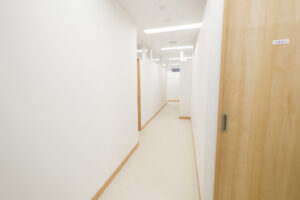 ジェニークリニック 新宿東口院 院内の様子 廊下