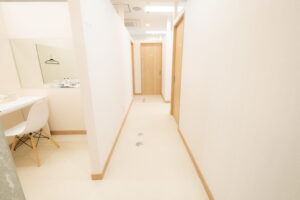 ジェニークリニック 池袋西口院 院内の様子 廊下