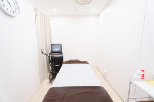 ジェニークリニック 大阪梅田院 院内の様子 施術室