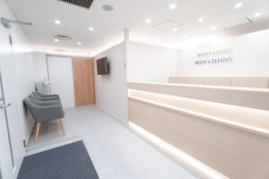 ジェニークリニック 大阪梅田院 院内の様子 受付