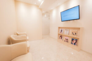 ジェニークリニック 横浜院 院内の様子 待合室