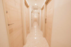 ジェニークリニック 横浜院 院内の様子 廊下