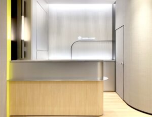 レジーナクリニック 福岡博多天神院 院内の様子 受付