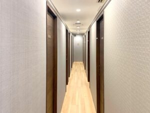 レジーナクリニック 心斎橋院 院内の様子 廊下